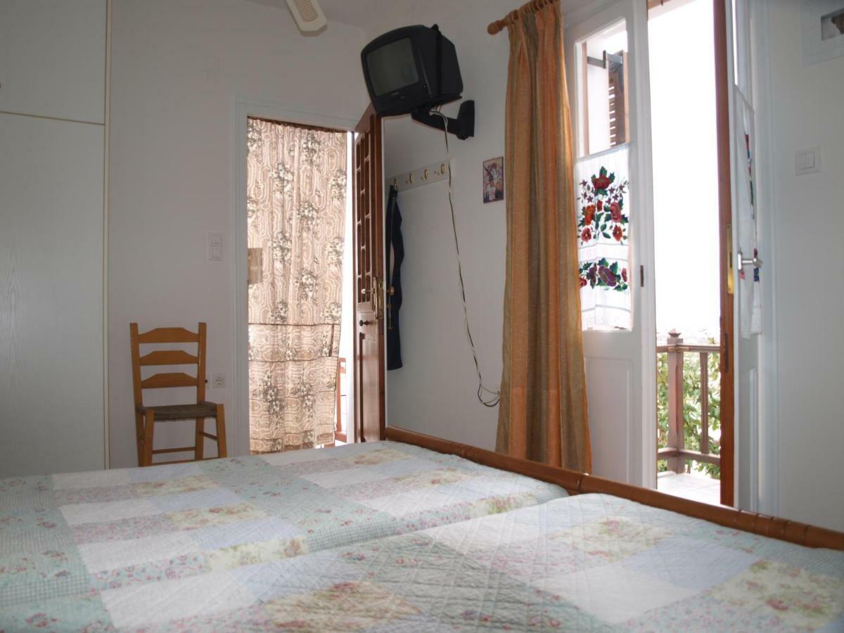 Batika Rooms Αρτεμώνας Εξωτερικό φωτογραφία